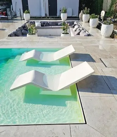 Luxurious Large With Pool, Garden, Koi Pond Μόναχο