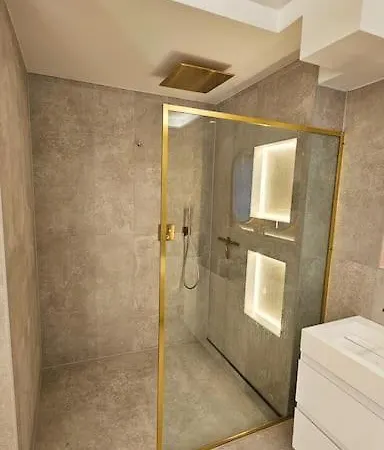 Luxurious Large With Pool, Garden, Koi Pond Munich