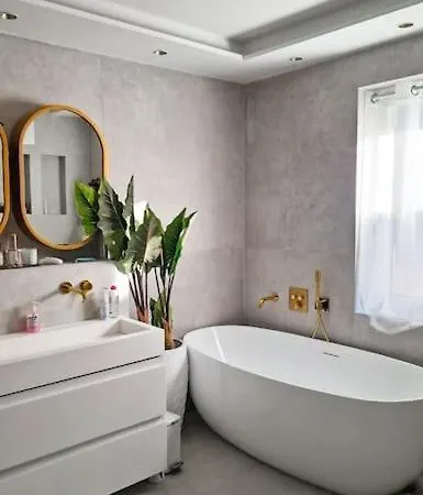 Luxurious Large With Pool, Garden, Koi Pond Munich